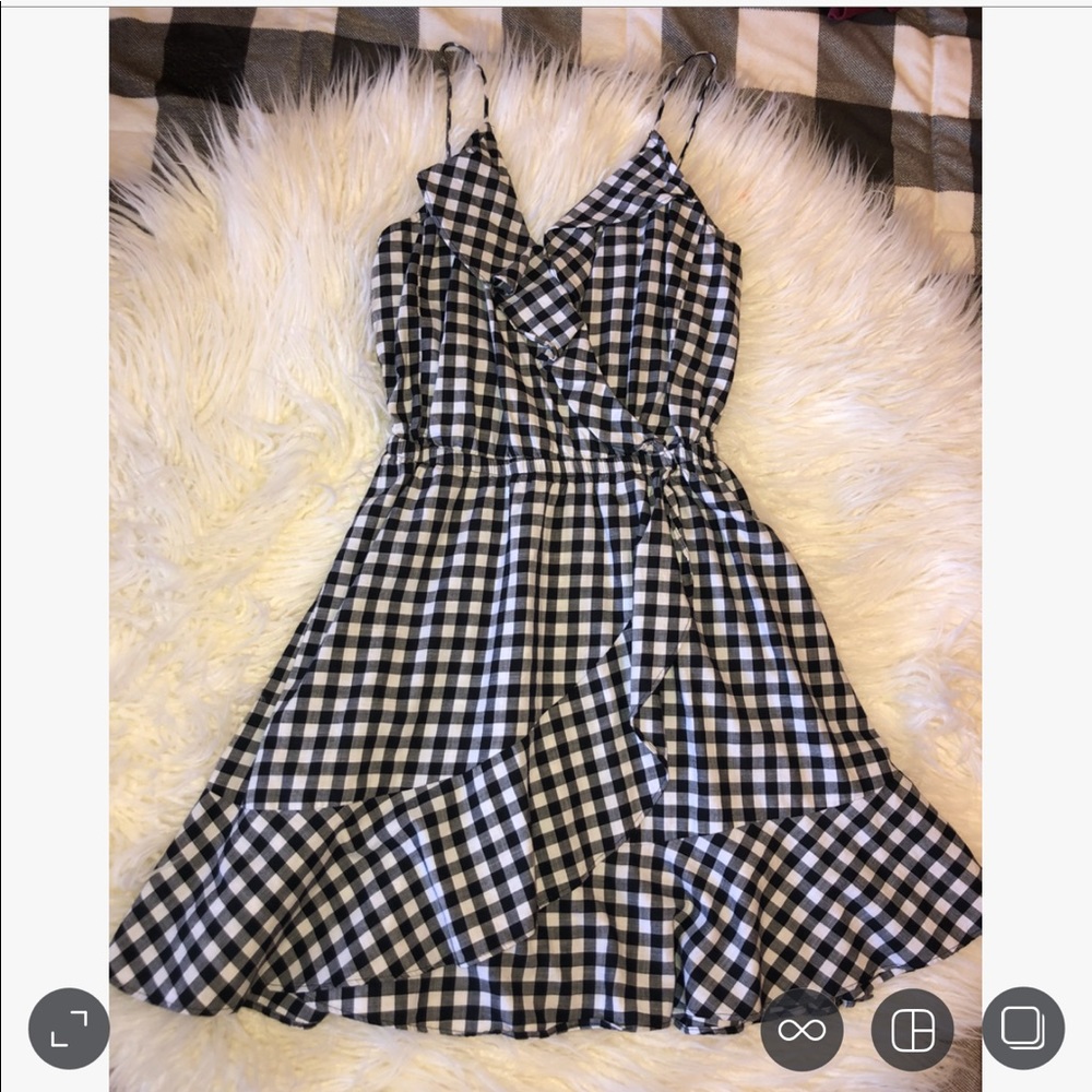 XS Express Black Gingham Dress